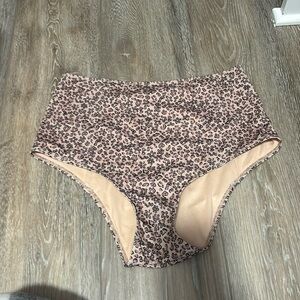 Kortni Jeane Cut High Small